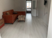 İcarəyə verilir 2 otaqlı 72 m2 köhnə tikili 28 May m.