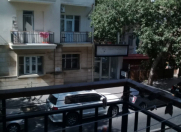 Satılır 2 otaqlı 80 m2 köhnə tikili 28 May m.