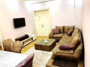 İcarəyə verilir 2 otaqlı 105 m2 yeni tikili 28 May m.