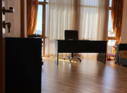 İcarəyə verilir 4 otaqlı 210 m2 yeni tikili 28 May m.