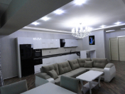 İcarəyə verilir 3 otaqlı 127 m2 yeni tikili Park Azure