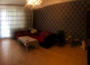 Satılır 2 otaqlı 42 m2 köhnə tikili Memar Əcəmi m.