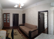 Satılır 2 otaqlı 42 m2 köhnə tikili Zərifə Əliyeva adına park