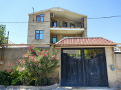 Satılır 8 otaqlı 240 m2 həyət evi Zabrat 1