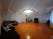 Satılır 3 otaqlı 100 m2 köhnə tikili Qara Qarayev m.