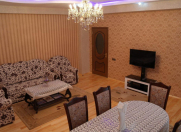 İcarəyə verilir 3 otaqlı 130 m2 yeni tikili Qara Qarayev m.