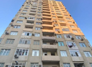 Satılır 4 otaqlı 110 m2 yeni tikili İnşaatçılar m.