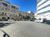 Satılır 1 otaqlı 29 m2 köhnə tikili Sahil m.