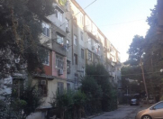 Satılır 2 otaqlı 48 m2 köhnə tikili 1 mkr