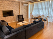 İcarəyə verilir 4 otaqlı 200 m2 yeni tikili 28 May m.