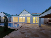 Satılır 4 otaqlı 170 m2 bağ evi Şüvəlan Park ticarət mərkəzi