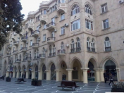 İcarəyə verilir 2 otaqlı 70 m2 köhnə tikili Sahil m.