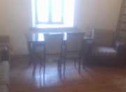 İcarəyə verilir 2 otaqlı 60 m2 köhnə tikili Şah İsmayıl Xətai m.