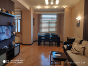 Satılır 2 otaqlı 90 m2 yeni tikili 28 May m.