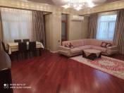 İcarəyə verilir 3 otaqlı 150 m2 yeni tikili Caspian Plaza
