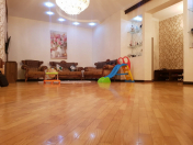 Satılır 5 otaqlı 182 m2 yeni tikili Şah İsmayıl Xətai m.