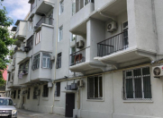 İcarəyə verilir 3 otaqlı 120 m2 köhnə tikili 28 May m.