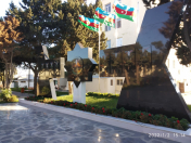 Satılır 4 otaqlı 90 m2 köhnə tikili Həzi Aslanov m.
