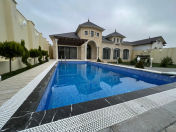 Satılır 4 otaqlı 200 m2 bağ evi Şüvəlan Park ticarət mərkəzi