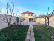 Satılır 6 otaqlı 216 m2 həyət evi Buzovna