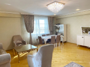 Satılır 3 otaqlı 128 m2 yeni tikili Bakıxanov