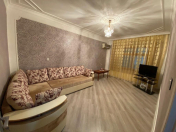 Satılır 4 otaqlı 100 m2 köhnə tikili Xalqlar Dostluğu m.