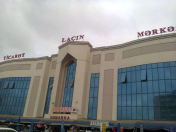 Satılır 3 otaqlı 180 m2 obyekt Xalqlar Dostluğu m.