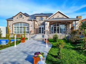 Satılır 4 otaqlı 200 m2 bağ evi Mərdəkan