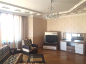 İcarəyə verilir 4 otaqlı 170 m2 yeni tikili Yasamal r.