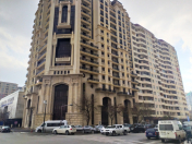 İcarəyə verilir 2 otaqlı 207 m2 obyekt 28 May m.