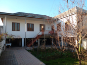 Satılır 5 otaqlı 170 m2 həyət evi Göyçay