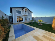 Satılır 4 otaqlı 160 m2 bağ evi Şüvəlan Park ticarət mərkəzi