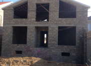 Satılır 8 otaqlı 4 m2 həyət evi Badamdar