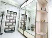 Satılır 4 otaqlı 130 m2 yeni tikili Nizami m.