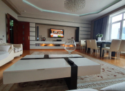 İcarəyə verilir 3 otaqlı 220 m2 yeni tikili Səməd Vurğun parkı