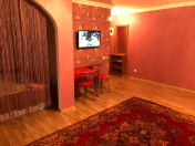 Satılır 1 otaqlı 35 m2 köhnə tikili Elmlər Akademiyası m.