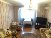 Satılır 3 otaqlı 70 m2 köhnə tikili 8 km