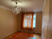 İcarəyə verilir 3 otaqlı 70 m2 köhnə tikili Əhmədli m.
