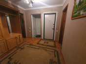 Satılır 4 otaqlı 80 m2 köhnə tikili Neftçilər m.