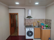 İcarəyə verilir 2 otaqlı 50 m2 köhnə tikili Y.Günəşli