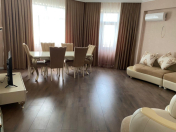 Satılır 3 otaqlı 142 m2 yeni tikili Ağ şəhər