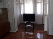 İcarəyə verilir 3 otaqlı 70 m2 köhnə tikili Xətai r.