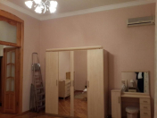 Satılır 2 otaqlı 80 m2 köhnə tikili İçəri Şəhər m.