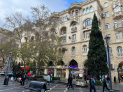 Satılır 3 otaqlı 180 m2 köhnə tikili Sahil m.