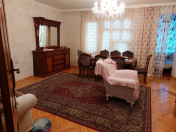 İcarəyə verilir 3 otaqlı 100 m2 köhnə tikili Bakı Dövlət Universiteti