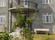 İcarəyə verilir 3 otaqlı 130 m2 həyət evi Oğuz