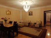 Satılır 4 otaqlı 90 m2 köhnə tikili 8 km