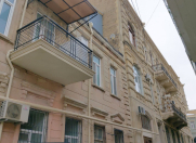 Satılır 3 otaqlı 106 m2 köhnə tikili İçəri Şəhər m.