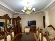 Satılır 4 otaqlı 182 m2 yeni tikili Elmlər Akademiyası m.