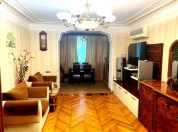 İcarəyə verilir 3 otaqlı 70 m2 köhnə tikili Xətai r.